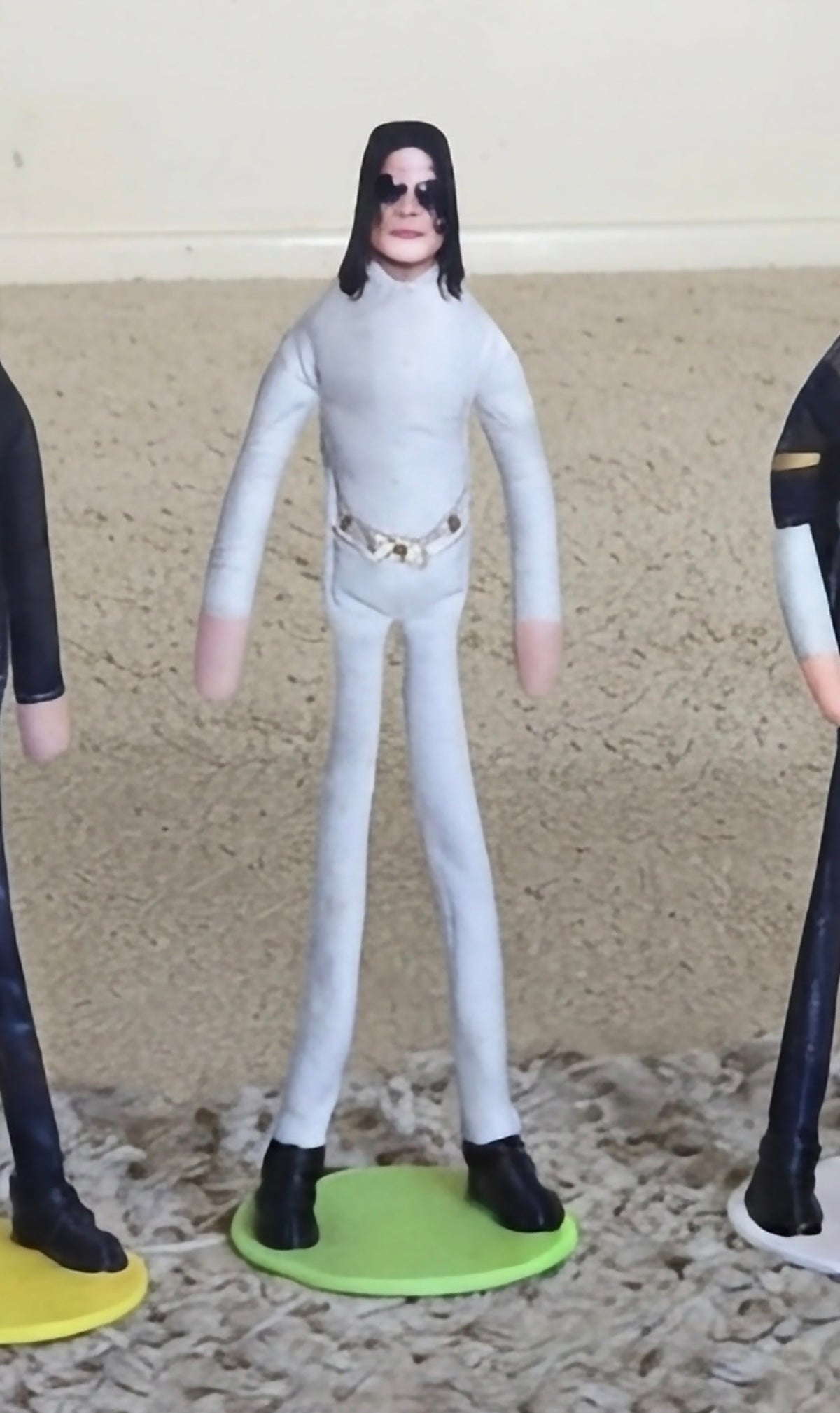 Michael Jackson Plush stand